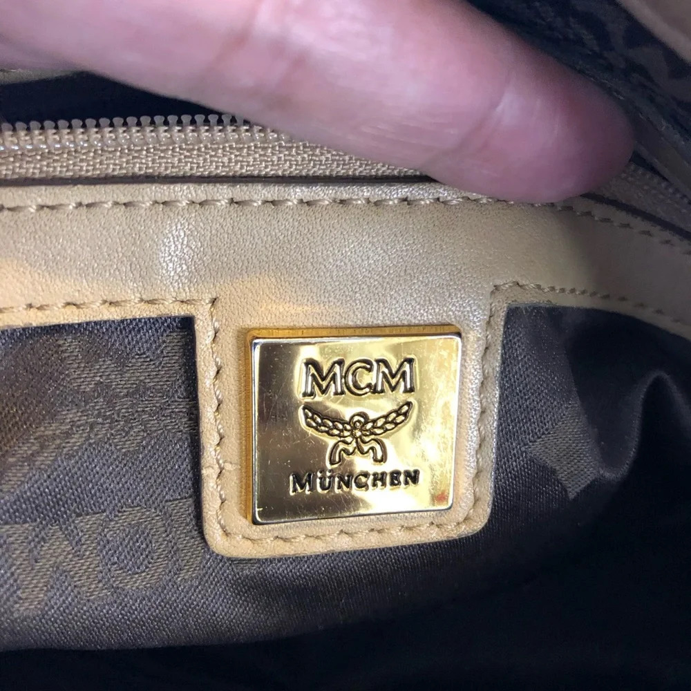MCM CREAM VISETOS LEATHER BAG - Picture 13 of 16